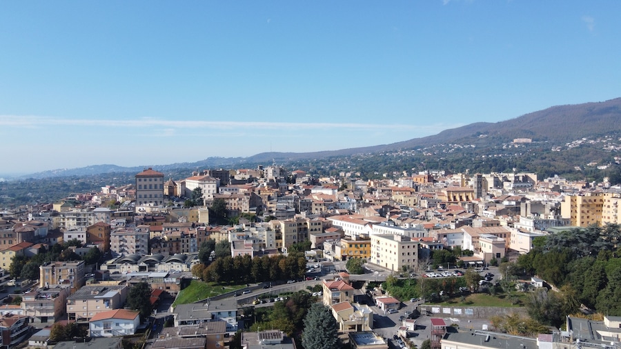 Immagine aerea del centro storico di Velletri.