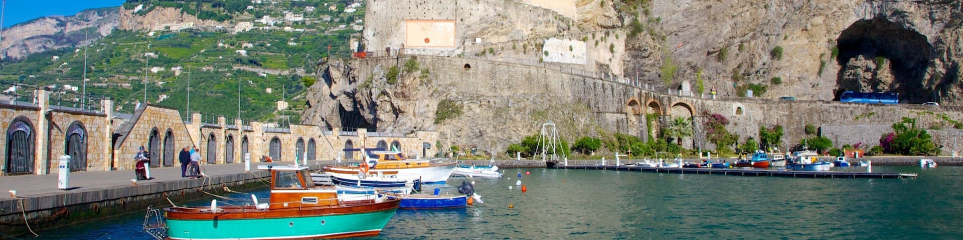 Maiori showing a coastal town, boating and general coastal views