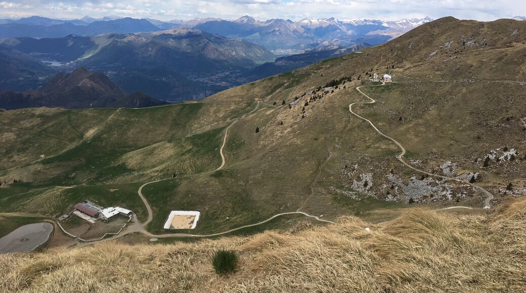 #trekking #landscape #nature #mountain #italy #freedom #happiness
Monte Guglielmo #lombardia 1957 m.