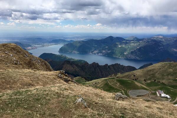 Iseo Lake from the top of Monte Guglielmo (called Also "the golém")
#trekkin #iseo #peak #alps #nature #freedom #landscape