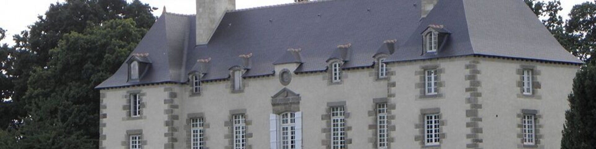 Façade du manoir de la Belle Noë à Dol-de-Bretagne (35).