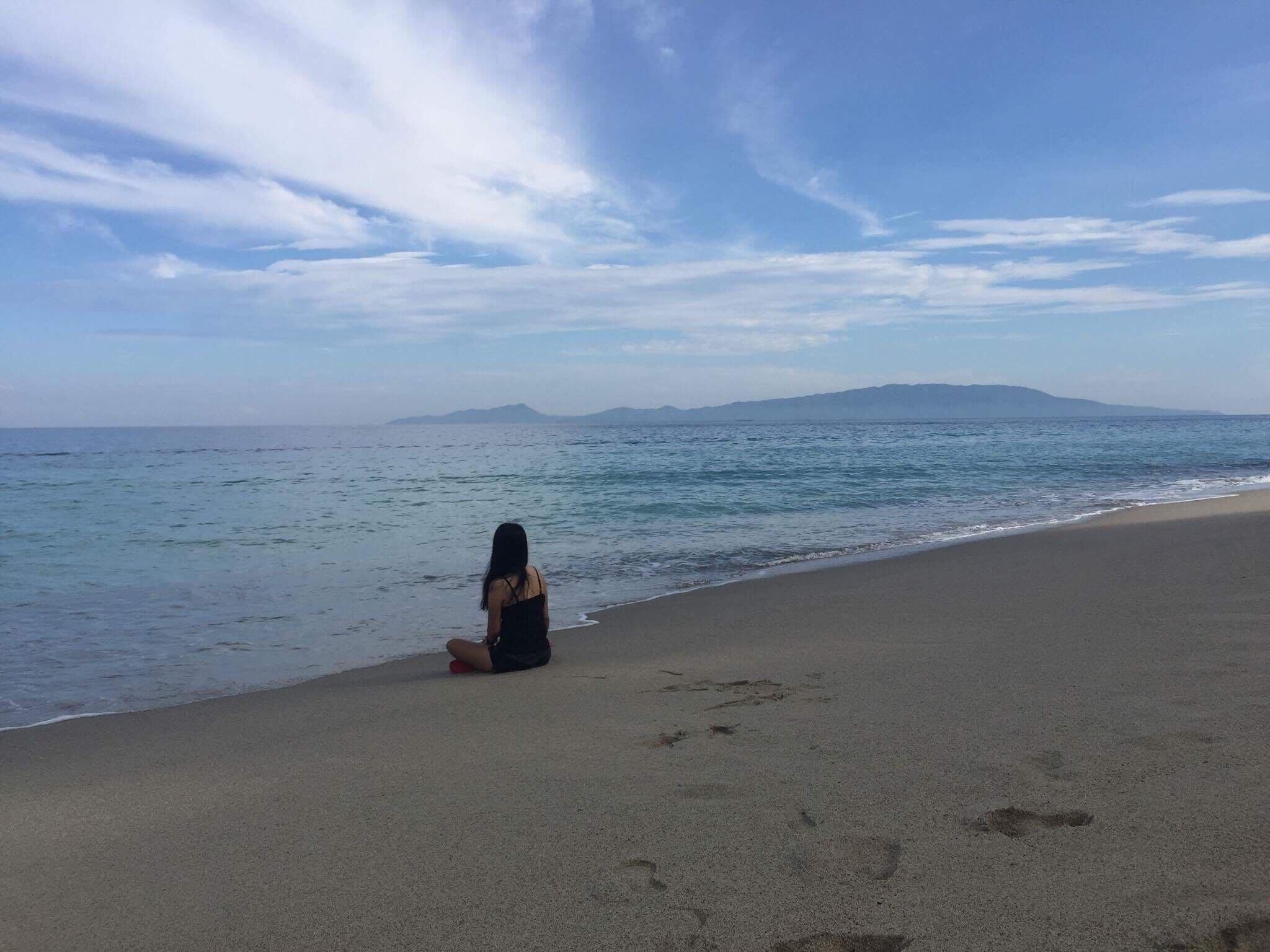 Sea-ty Escape
.
.
.
#bitching #watertherapy #whitebeach #chill #relax #holidayescape #beacheering 