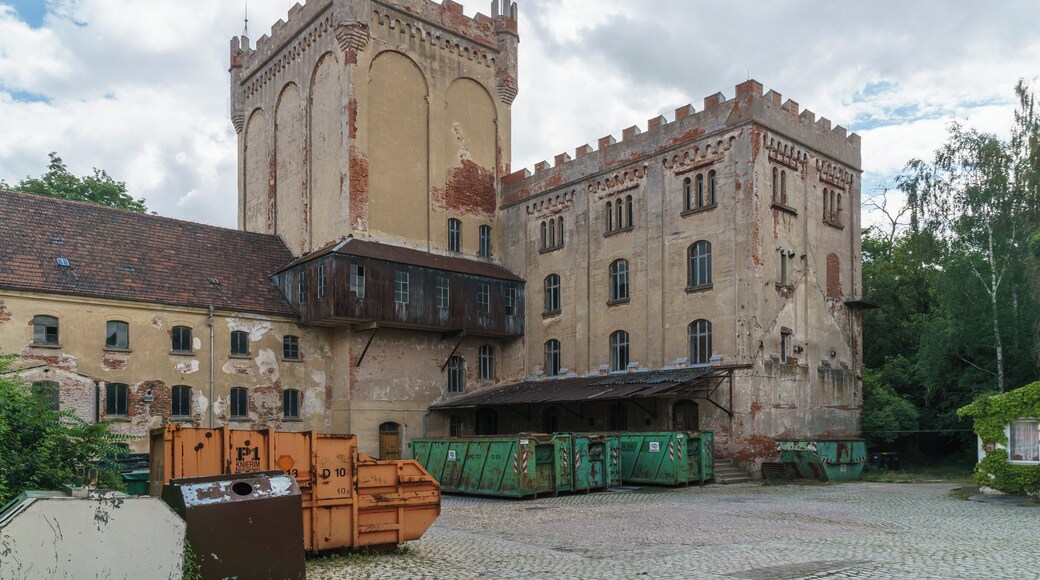 Roggenmรผhle, Heinrich-Schรผtz-Straรe 20, 20a, 20b in Bad Kรถstritz