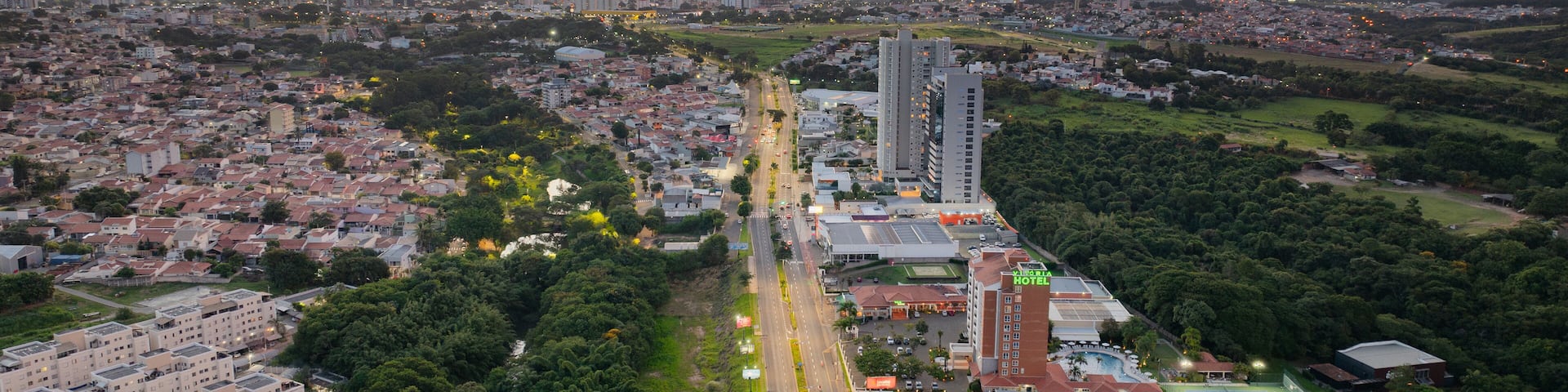 Final de tarde na cidade de Indaiatuba no interior de São Paulo em 2024.