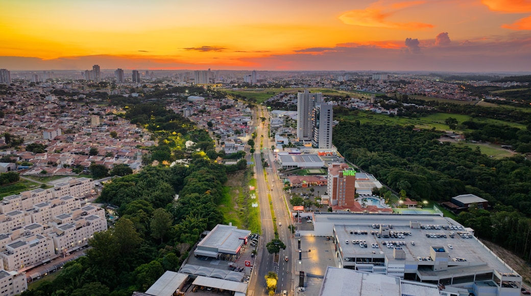 Final de tarde na cidade de Indaiatuba no interior de São Paulo em 2024.