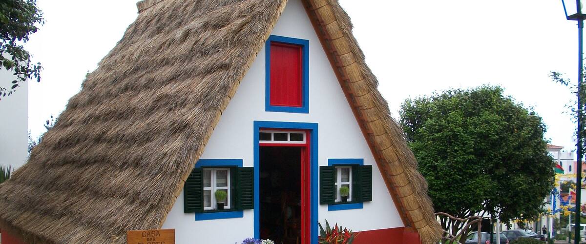 A beautiful Madeiran house in Santana.