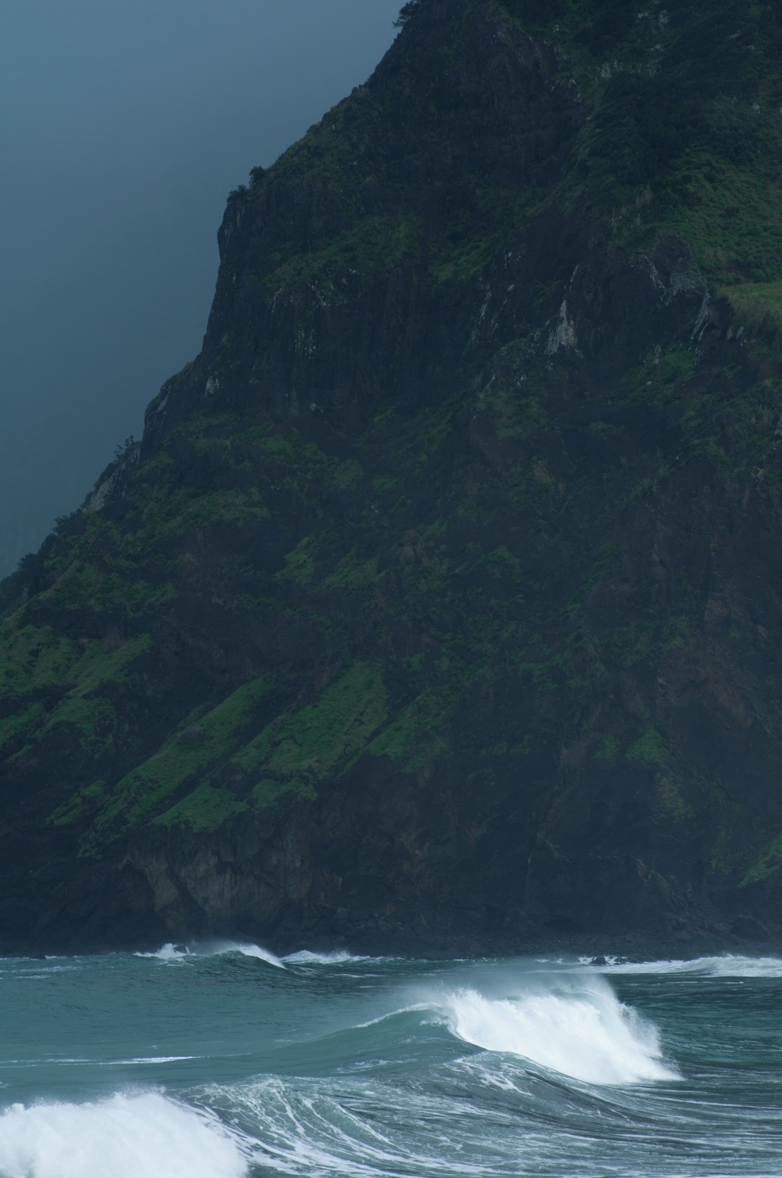 Crazy waves and superb energy of nature!
#waterlust ...but not today.

P.S. See why I didn't like Madeira-- 
https://bit.ly/3arhPBc