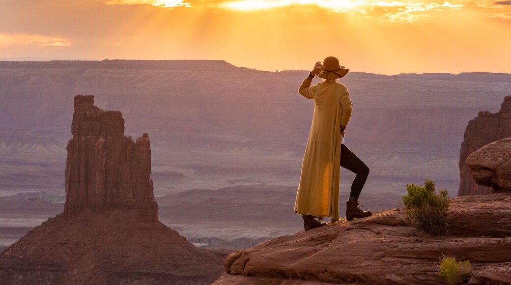 I think Canyonlands will always have a huge piece of my heart. From the first time I set eyes on this place it took my breath away!
The views here rival that of the Grand Canyon without the craziness for the crowds. It's definitely one of my favorite National Parks in the USA, and makes for some epic landscape photography,
#wheretoexplorenext #thebestisyettocome #adventure #getlost #optoutside #getoutdoors #naturelovers #nature #adventureculture #explore #exploremore #keepexploring #wildandfree #wildernessculture #travel #travelstoke #roamtheplanet #wanderlust #travellife #travelgram #letsgosomewhere #mytinyatlas #stayandwander #wandermore #adventureawaits #liveyouradventure #discoverearth #sheisnotlost #iamatraveler
