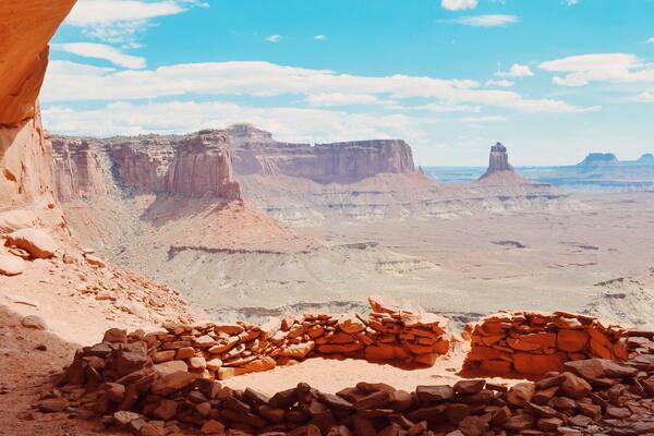 This is False Kiva, a Class II Archaeological site, located in Canyonlands National Park. You will never find this on any map because the park is trying to preserve it as much as possible. They believe Native Americans used this as a religious area. The trail is not marked and it's pretty difficult to get to but is quite peaceful because very little people know about it. #CanyonlandsNationalPark #Utah #RoadTrip #NationalPark #Bestof5