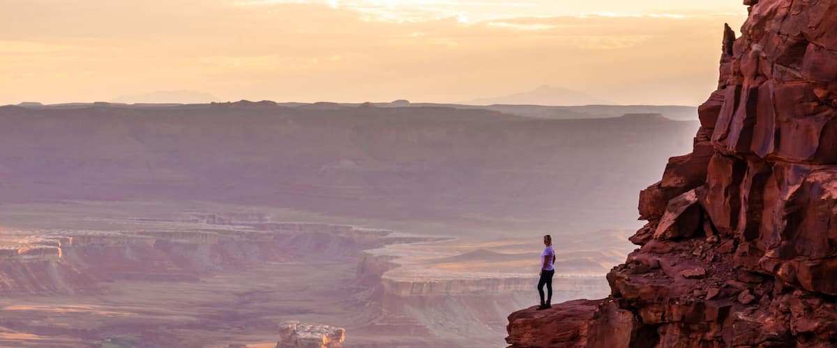 Because of the way the sun lights up the canyon as it retreats, this is one of my favorite places to end a day of #adventure .
Canyonlands National Park has held a huge piece of my heart since the very first day I set eyes on it... It rivals the Grand Canyon with it's expansive views that go on for days!
This past September Daniel, my photographer proposed to me on an overlook in Canyonlands, not unlike this one. 😍
#wheretoexplorenext #thebestisyettocome #adventure #getlost #optoutside #getoutdoors #naturelovers #nature #adventureculture #explore #exploremore #keepexploring #wildandfree #wildernessculture #travel #travelstoke #roamtheplanet #wanderlust #travellife #travelgram #letsgosomewhere #mytinyatlas #stayandwander #wandermore #adventureawaits #liveyouradventure #discoverearth #sheisnotlost #iamatraveler