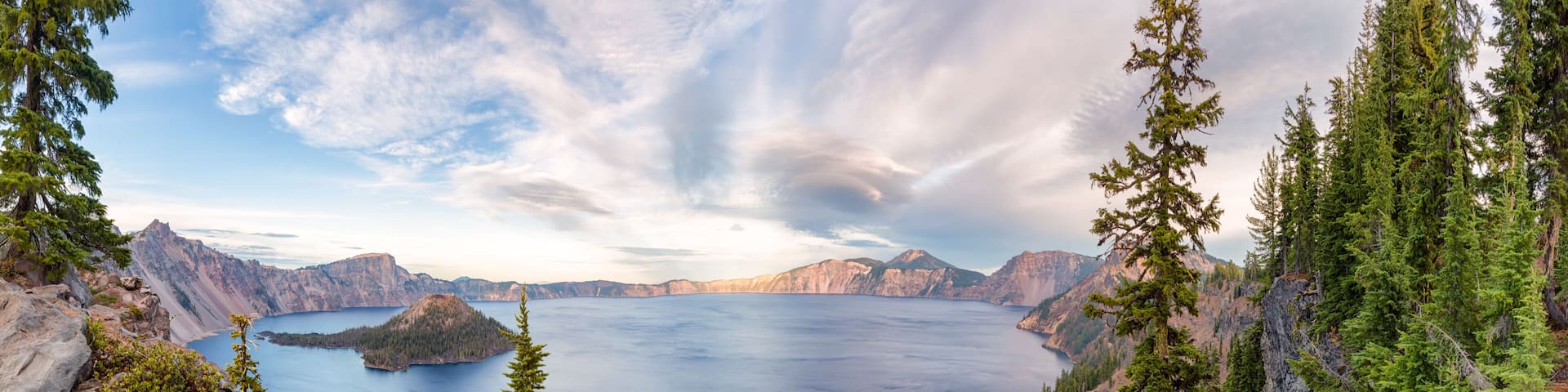 Crater Lake National Park panorama, Oregon, USA