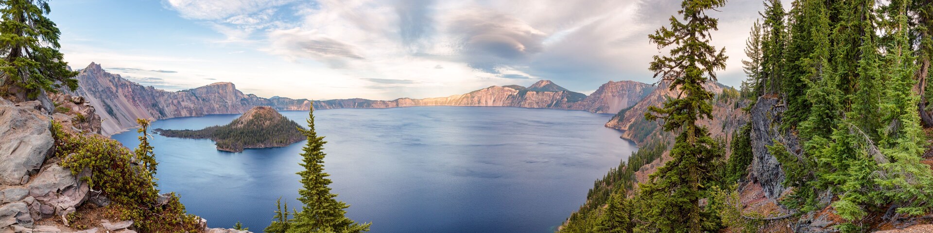 Crater Lake National Park panorama, Oregon, USA