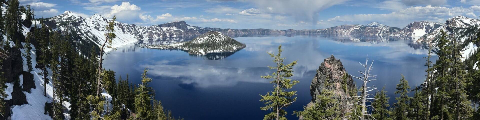 Was a volcano 6,800 years ago that collapsed and turned into the deepest US lake