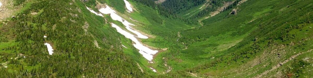 The view from Highline Trail! A risky and adventurous hike along the ridge of the mountainside! Totally worth the view! #NationalPark