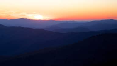 Great Smoky Mountains National Park showing landscape views, mountains and a sunset
