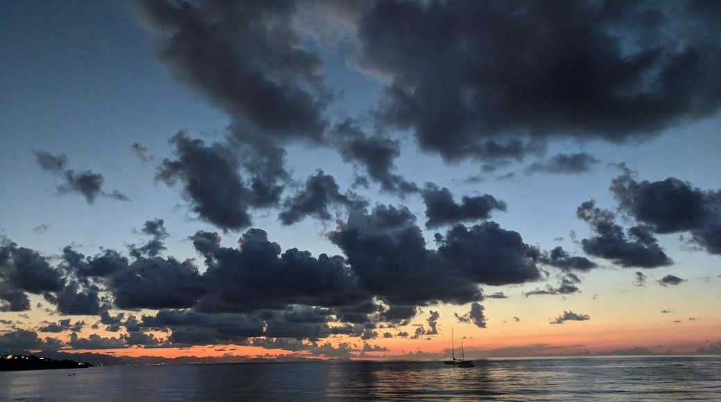 To this day, one of the most beautiful sunsets ever seen. To think of all the beauty that nature can create, just like that. Incredible. Take the time to admire all the beauty you see around you, even in the small things. #culture. Cefalu, Sicily, August 2018.