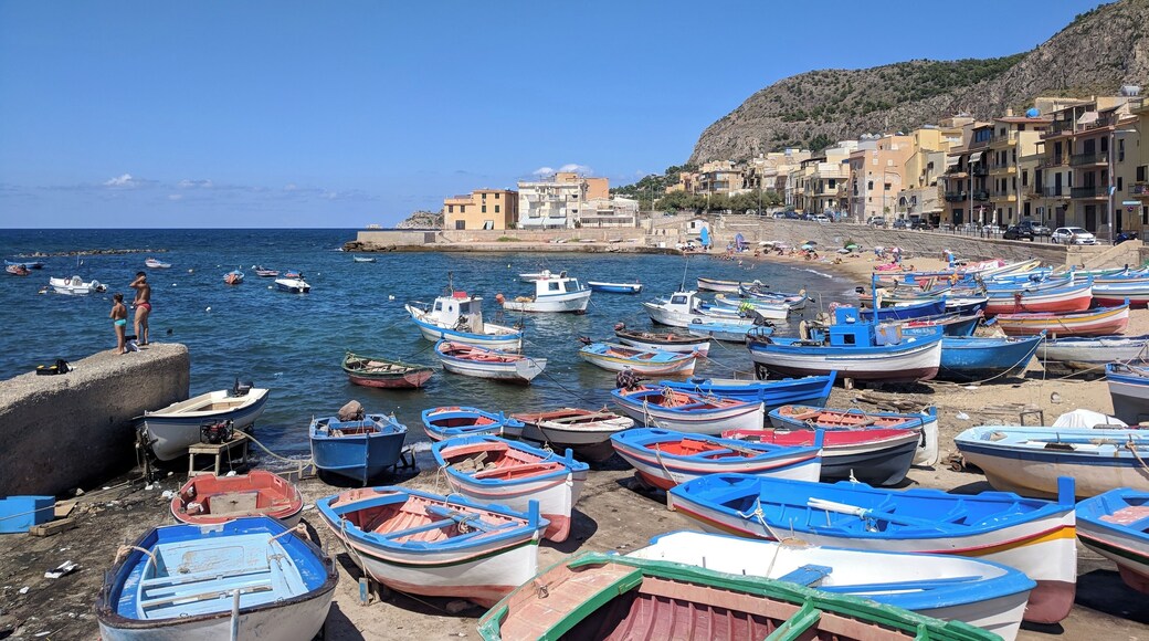 The shores where my ancestors once walked, so many years ago. The waters in which they swam, enjoyed, laughed, passing time with family and friends. What were their dreams, their wishes, their hopes? "Always have hope my love, my heart, my child, and always dream big". #culture Bagheria, Sicily, August 2018.