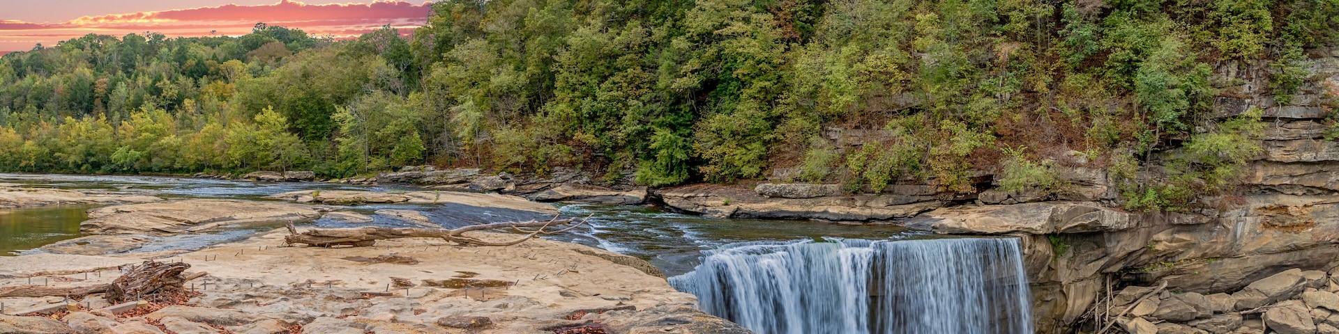 Cumberland Falls in autumn
