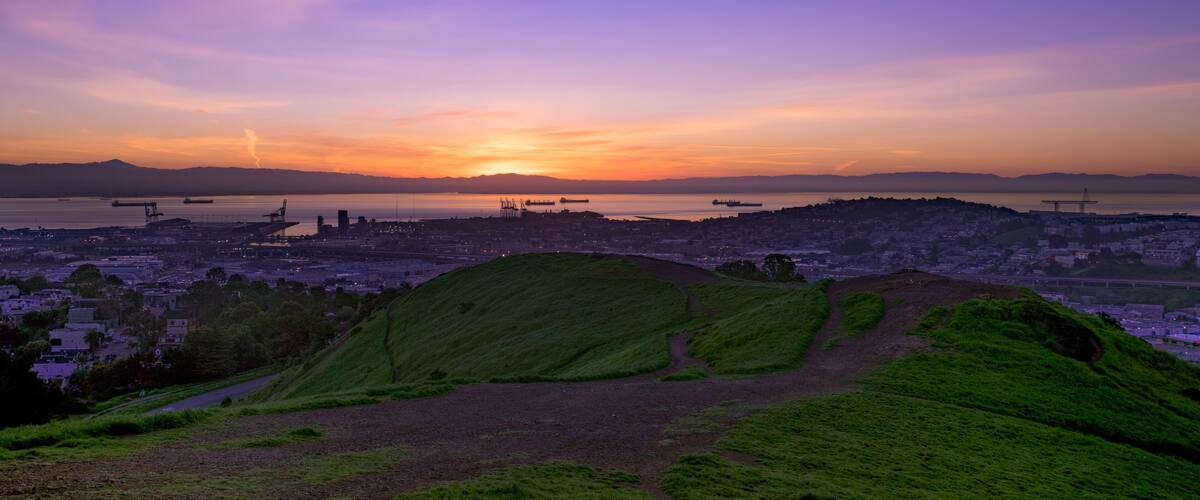 Sunrise at Bernal Heights Park
