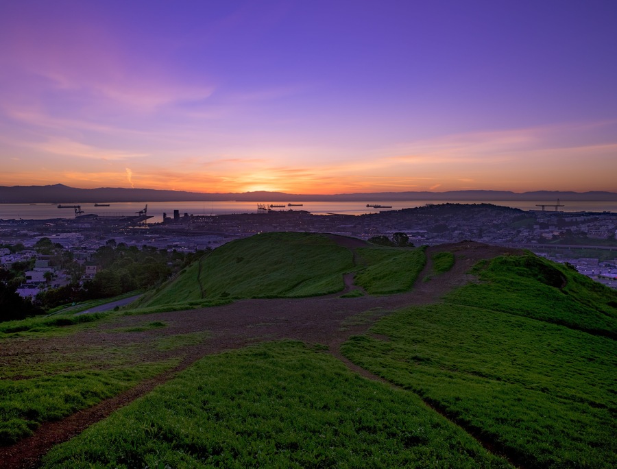 Sunrise at Bernal Heights Park