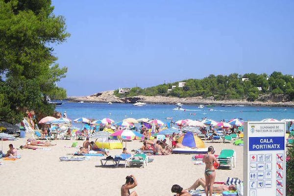 Ibiza, Cala Portinatx, Beach Sant Joan de Labritja