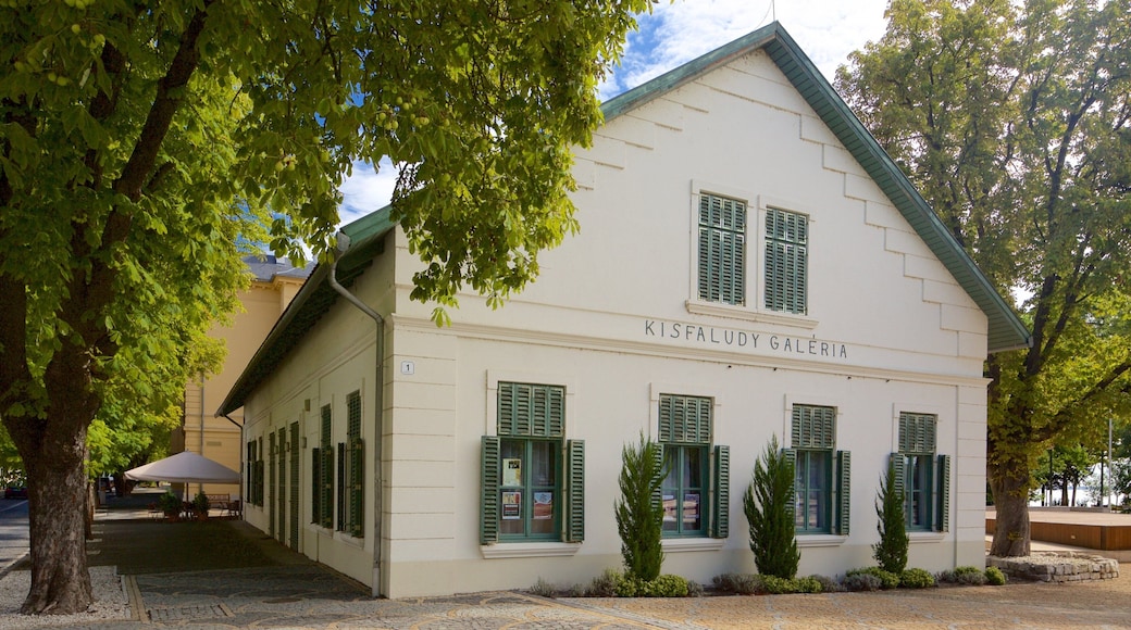 Balatonfüred ofreciendo señalización