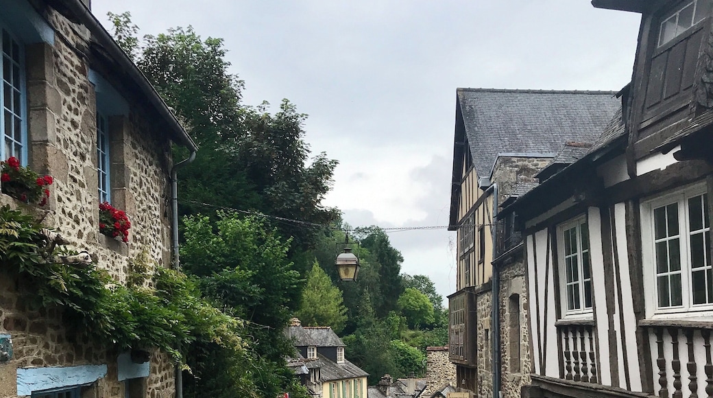 Rue de Jerzual, Dinan đ«đ·