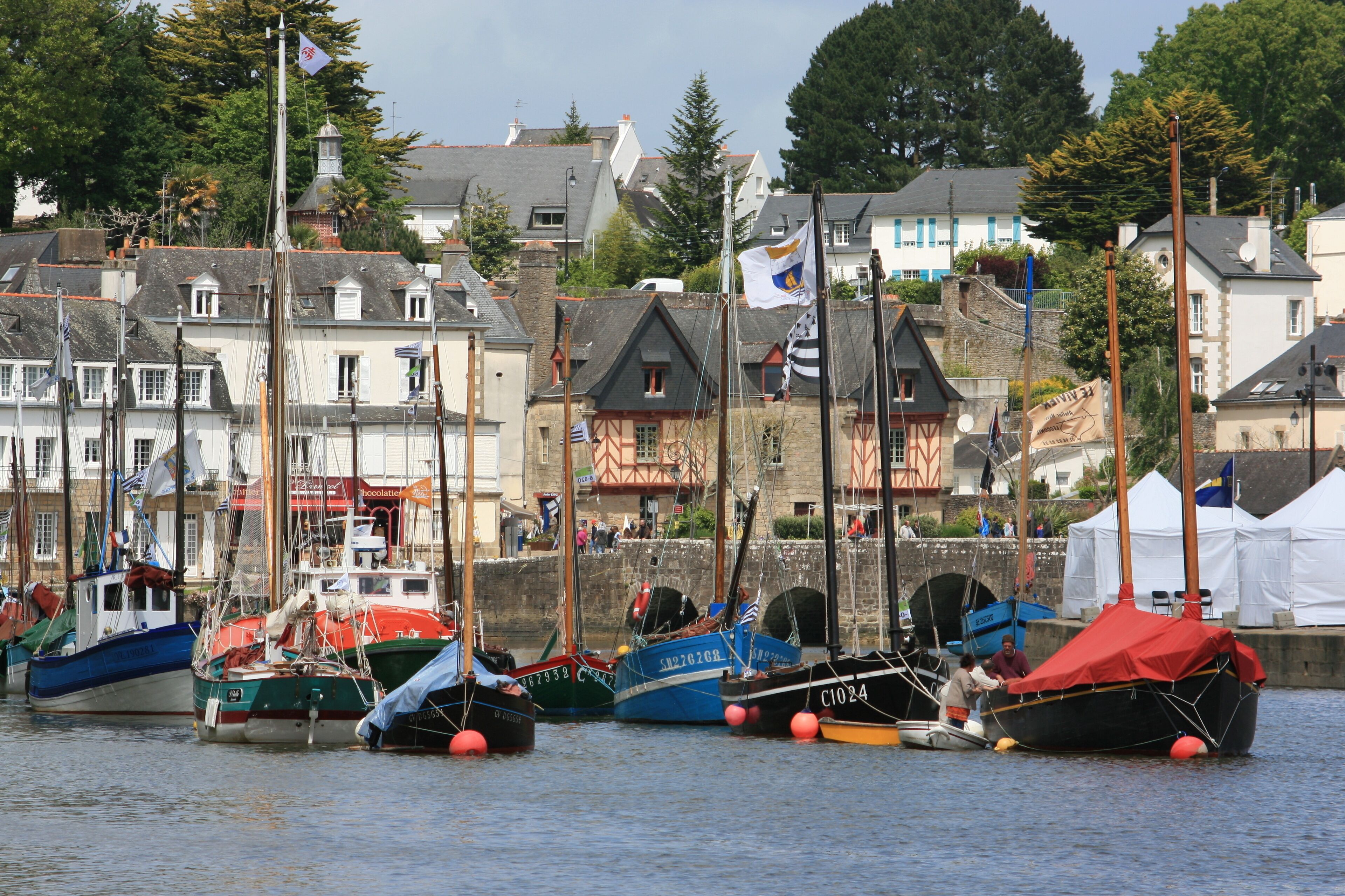 Le port de Saint-Goustan, au bord de la rivière d'Auray (Commune d'Auray, Bretagne, Morbihan, France)
