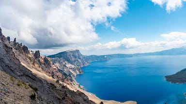 Panoramic view of Crater Lake and Wizard Island in Oregon