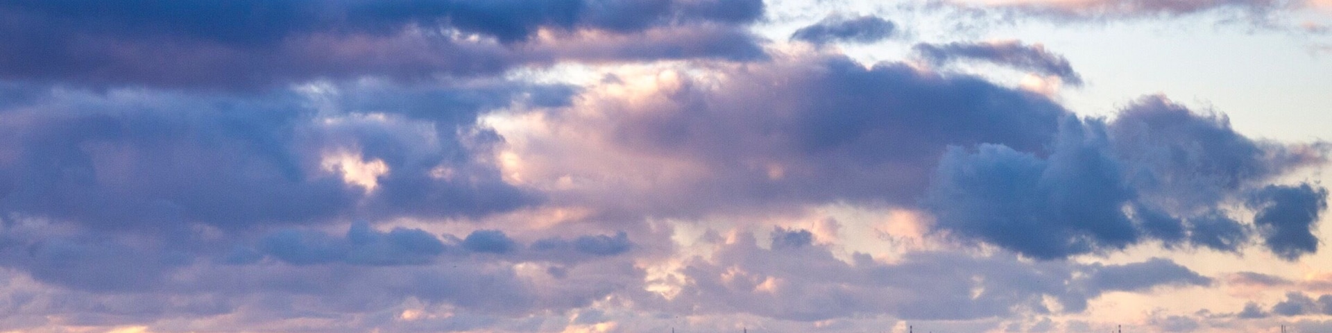 A nice wooden suspended trail from the park to the salty lake. Excellent place for sunsets.