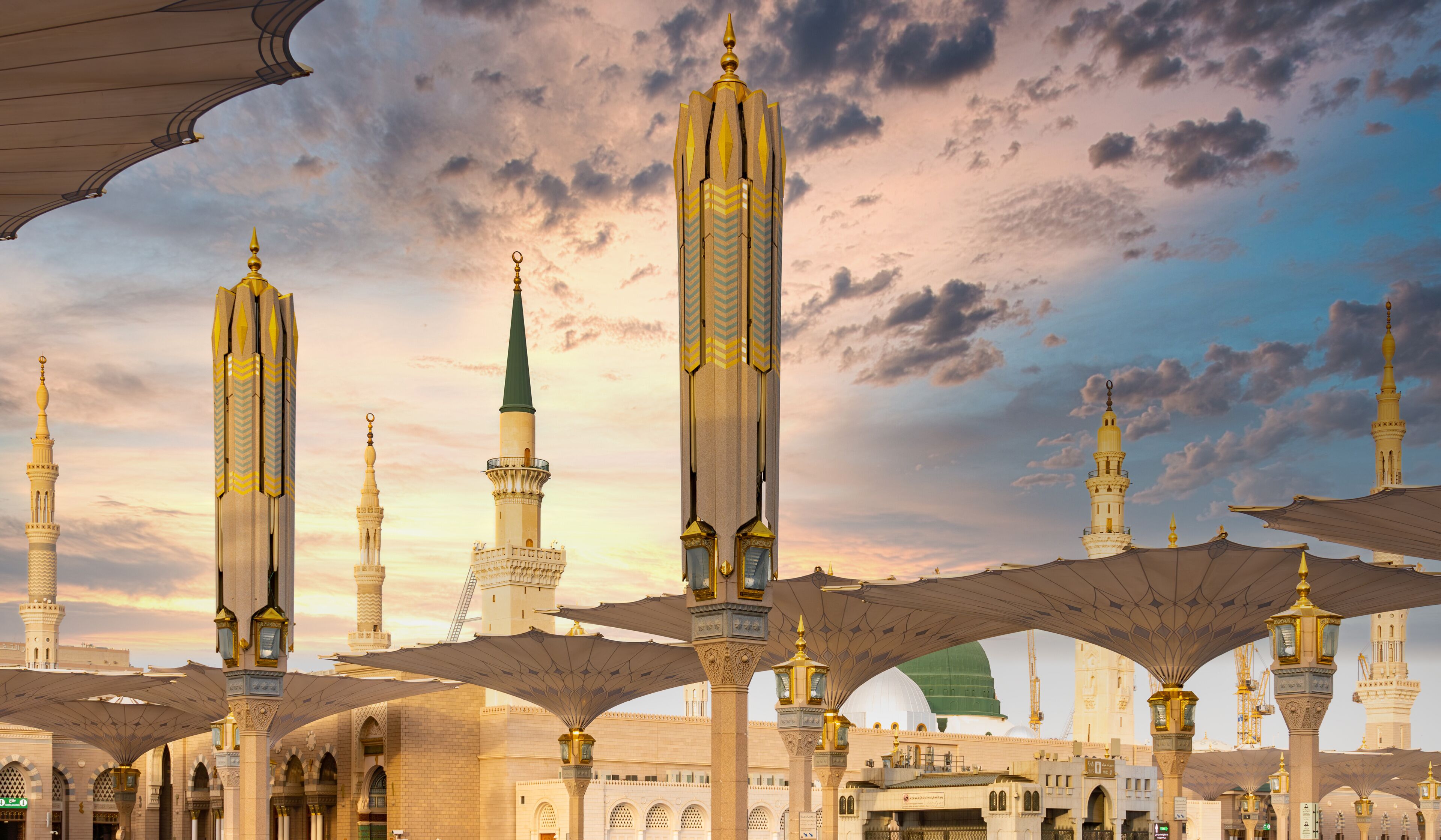 Prophets Mosque in Medina, in Saudi Arabia