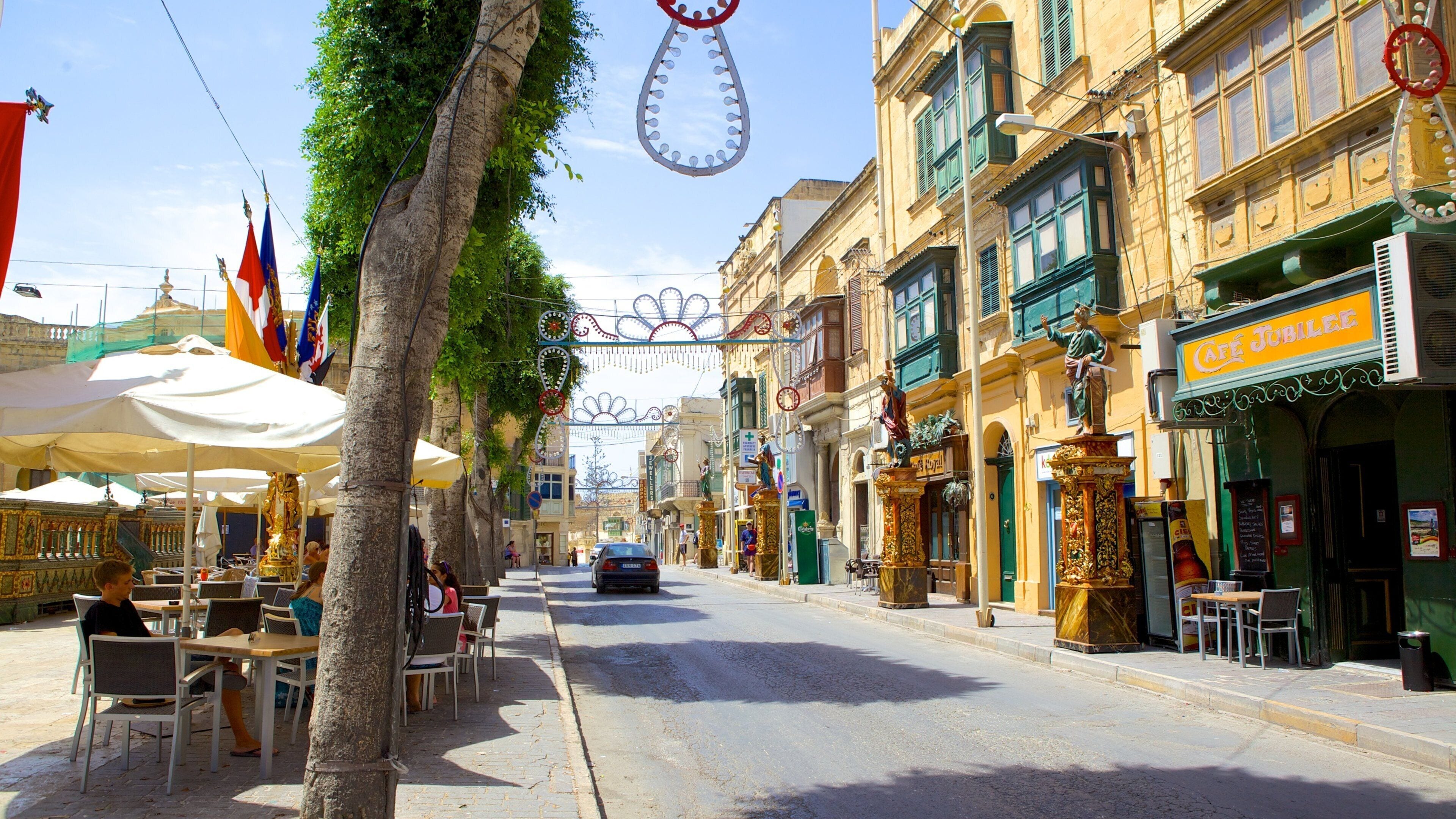 Gozo featuring street scenes