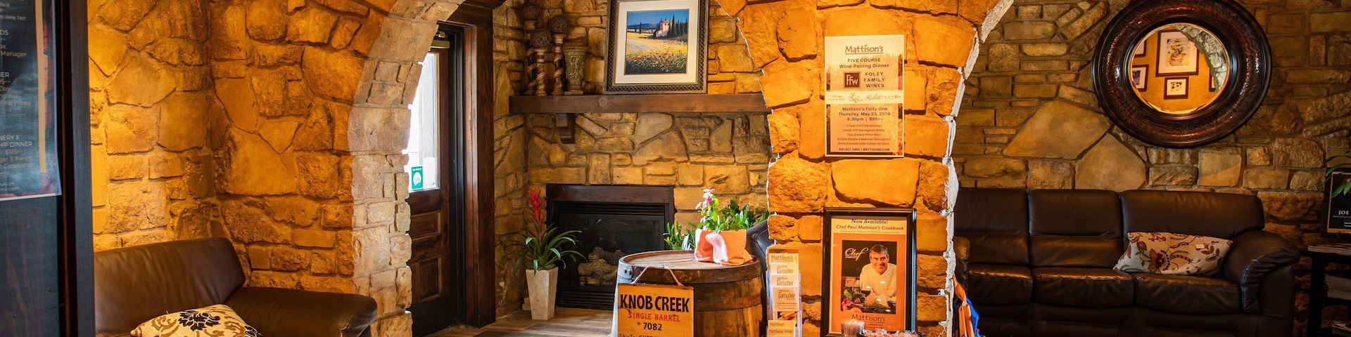 Sarasota featuring interior views