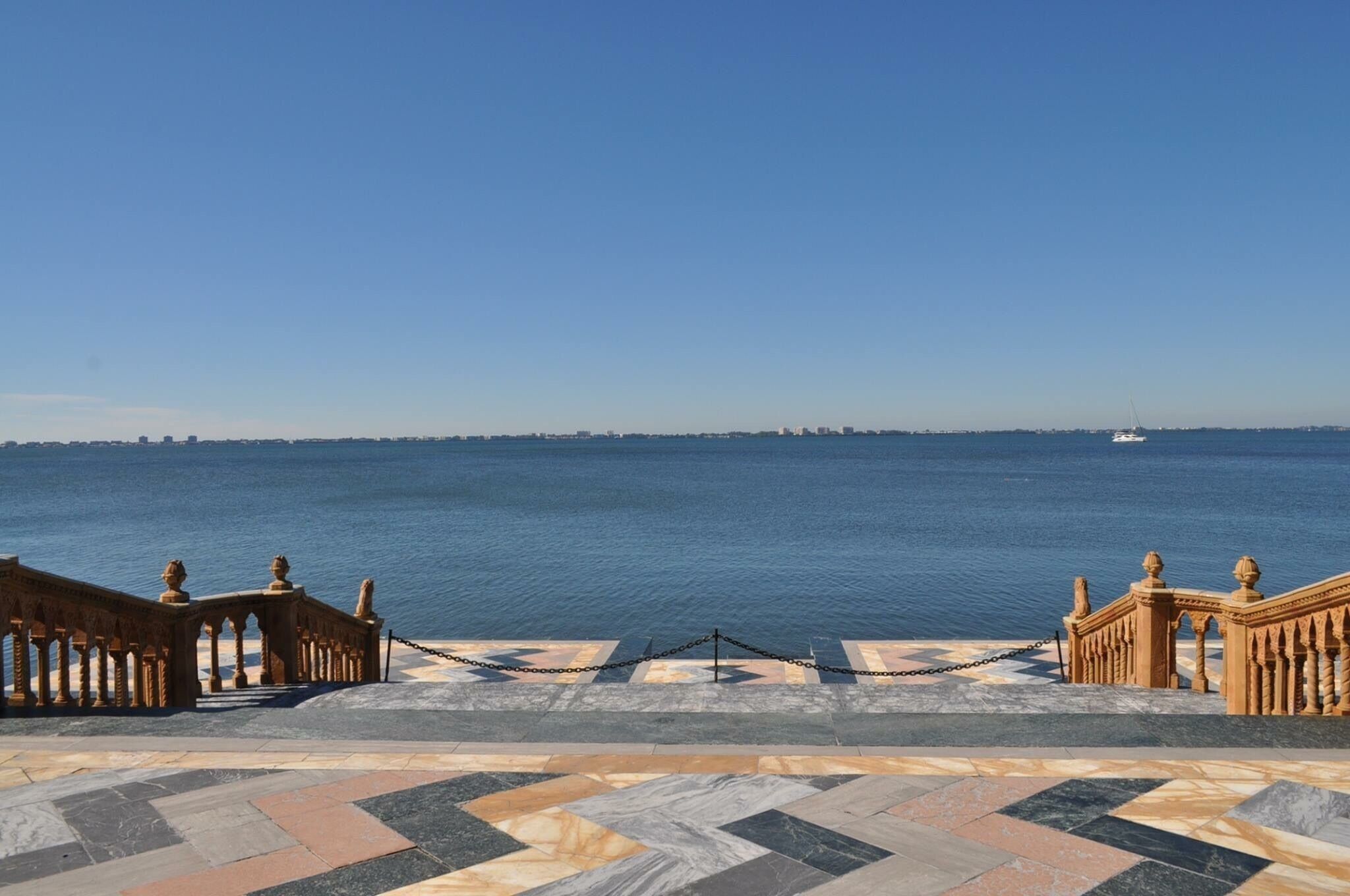 Taken November 2014 on Thanksgiving weekend. At the back of Ringling Brothers mansion. Very nice view. 