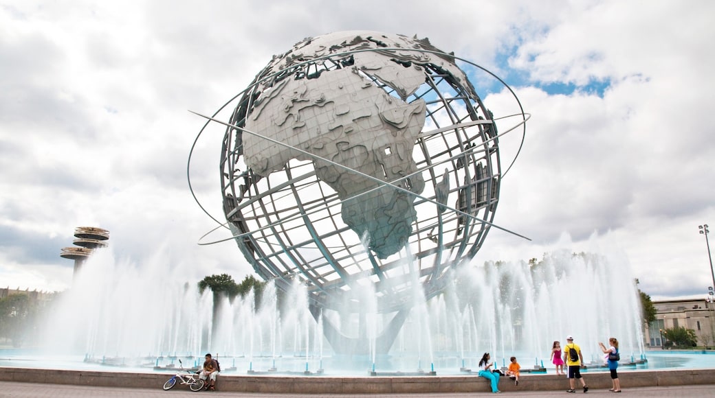 Corona which includes a fountain and a statue or sculpture