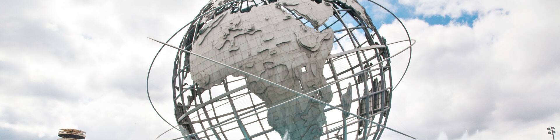 Corona which includes a fountain and a statue or sculpture