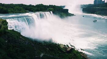 Obviously a must see. The park has so much to do like the Maid of the Mist, Cave of the Winds, and more.