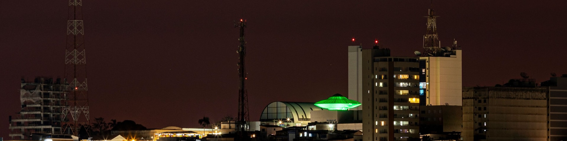 Nave Espacial Verde no centro de Varginha, Minas Gerais, Brasil