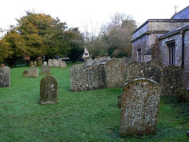 Churchyard and Holy Cross church, Chiseldon, Swindon The north elevation of the Grade I listed church http://www.imagesofengland.org.uk/details/default.aspx?id=318290 overlooks the churchyard.