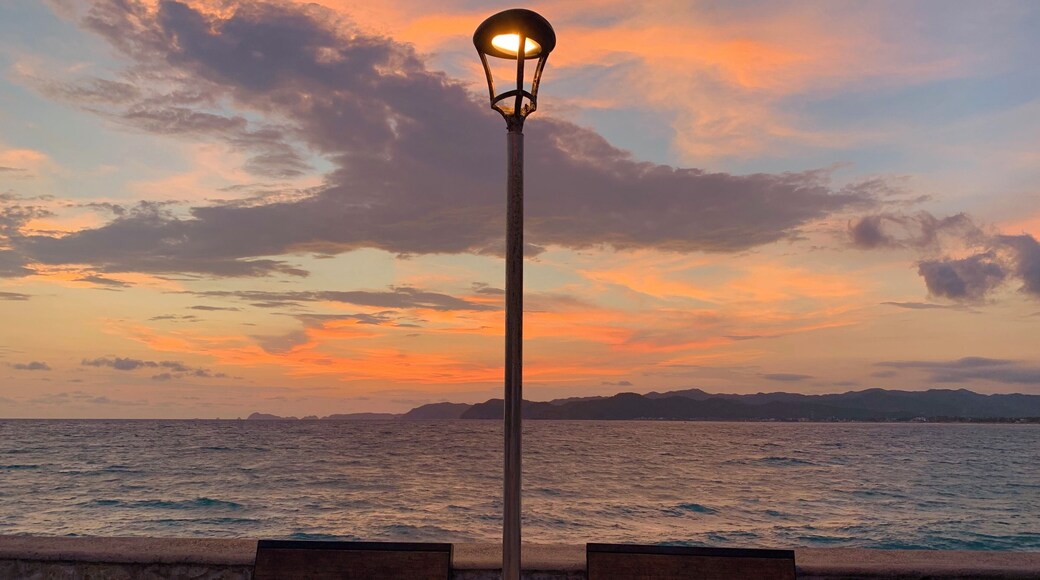 Perfect romantic spot to spend the evening. Right behind you, you have a gorgeous view of the sea and its sunset; right in front of you you’ll see the lagoon, if you go in the morning you’ll get a gorgeous sunrise view. #romantic #sunset #beach #lagoon #sunrise #mexican #mexico #bench #light