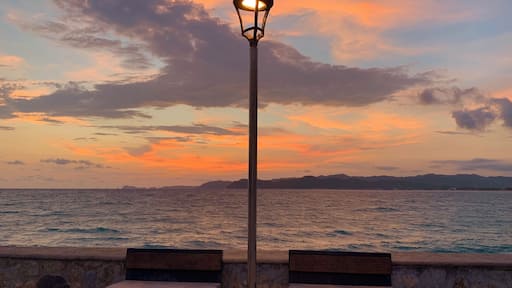 Perfect romantic spot to spend the evening. Right behind you, you have a gorgeous view of the sea and its sunset; right in front of you you’ll see the lagoon, if you go in the morning you’ll get a gorgeous sunrise view. #romantic #sunset #beach #lagoon #sunrise #mexican #mexico #bench #light
