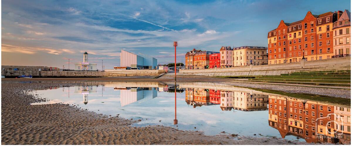 The Turner Gallery reflected in the pool left by the receding tide. The Kings Stairs is a great place to sit and watch the #sunset #margate #kent #thanet #reflections #travel #tourism #travel #staycation
I have really been struggling with a slump in my photography, i had no enthusiasm to get out and found it a real struggle. Tonight i decided i had to get out and shoot, i gathered all my gear, jumped in the car and headed out to capture Sunset at Margate, Kent.
I parked a few streets away and walked down to the seafront and thus avoided any car parking charges 
https://www.youtube.com/watch?v=9jWmO8X8Yx8