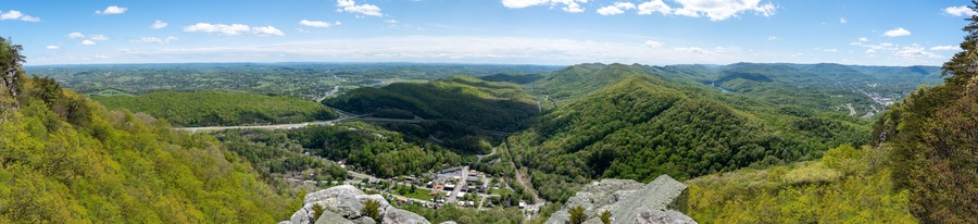 Cumberland Gap through Cumberland Mountains, within Appalachian Mountains. Tripoint of Kentucky, Virginia, and Tennessee. Cumberland Gap National Historical Park. Pinnacle Overlook at key passageway.