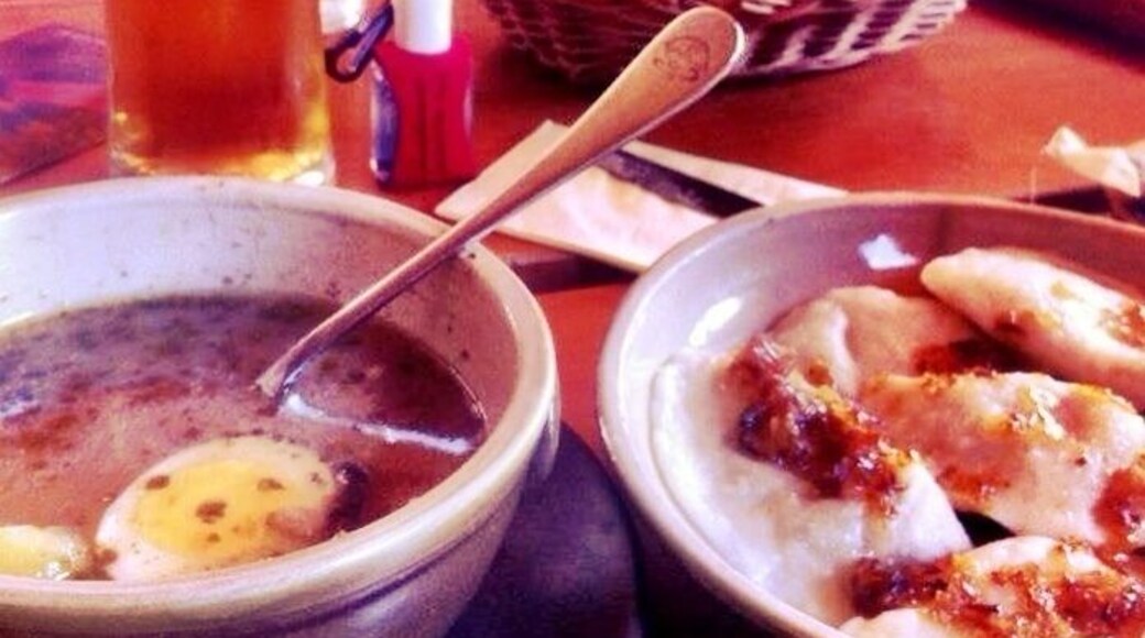 Opalkowa Chata, a wonderful place to grab a meal after a busy day of pottery shopping!