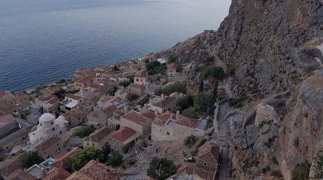As Europe's only castle which has never ceased to be inhabited, this strategic natural fortress will keep you safe, but might steal your heart. Don't be afraid to get lost along Monemvasia's cobbled paths amid the Byzantine churches leading up to the Myrtoan Sea. #InStone