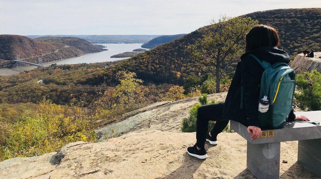 Submit of this trail leads you to this 360 panoramic view!!!