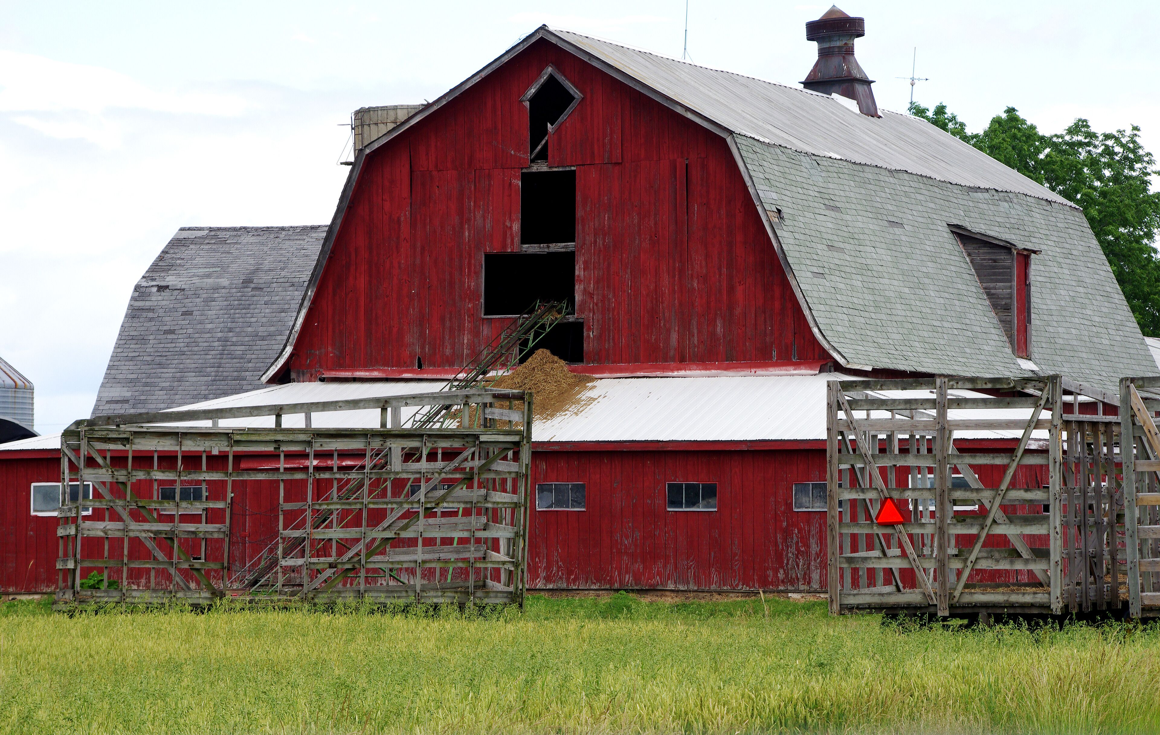 Barn #4: Just North of where I live is farm country. I love driving the bakroads to photograph the barns.