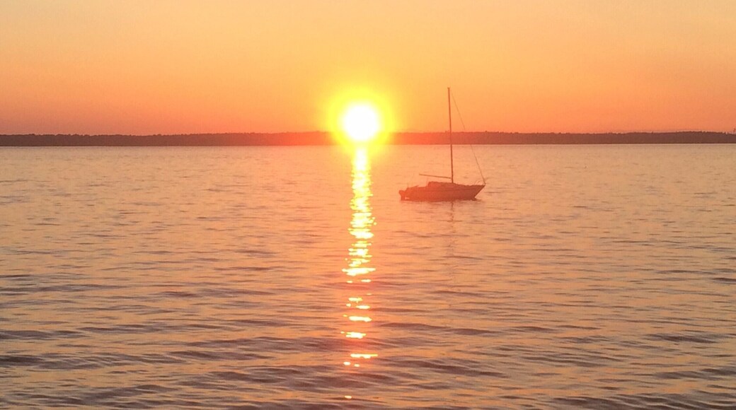 Sunset over the North sound from Boulevard Park in Bellingham, Wa