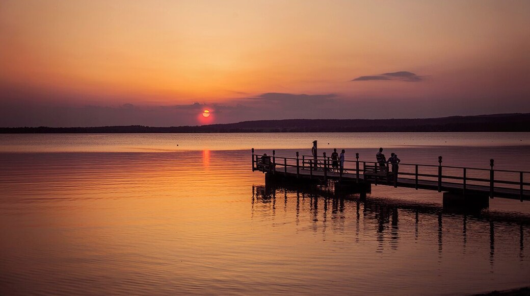 I spent a summer working down by Varamobaden in Motala. A small town with a beautiful beach! This is one of the many sunsets I've had the opportunity to watch.
Beautiful Sweden!