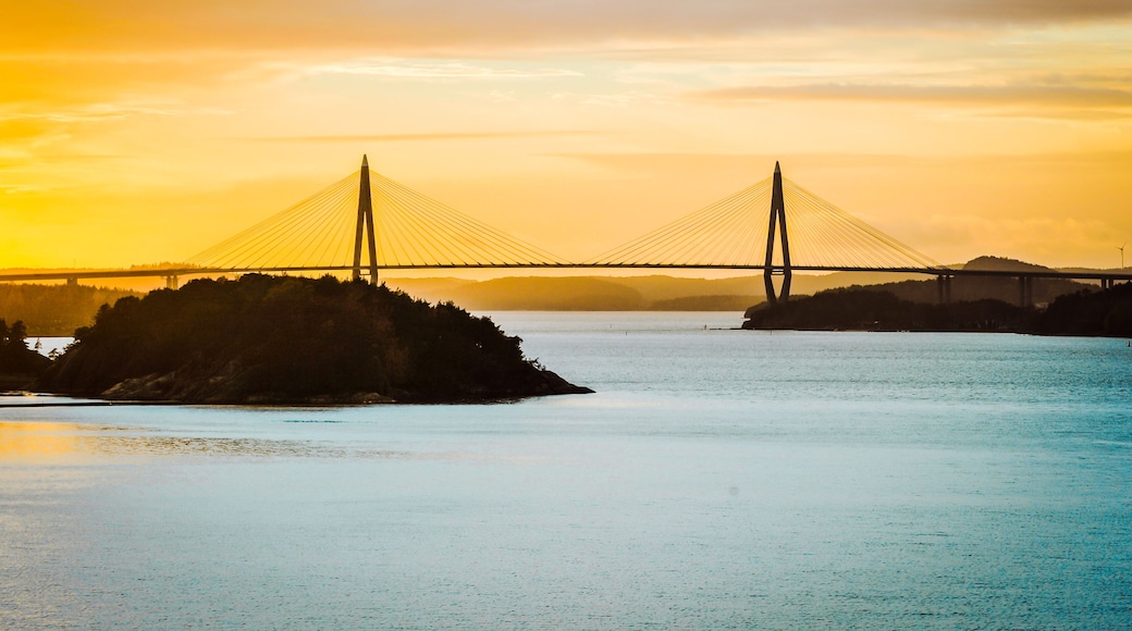 Uddevalla's bridge at the sunset